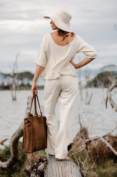 MERU SUEDE SACK